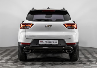 Подержанный автомобиль Chevrolet TrailBlazer 2020 года (7 фото)
