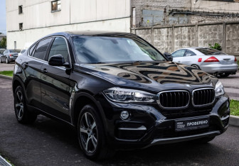 Подержанный автомобиль BMW X6 2016 года (4 фото)