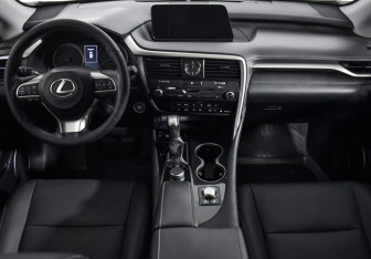 Подержанный автомобиль Lexus RX 2017 года (14 фото)