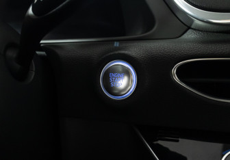 Подержанный автомобиль Hyundai Sonata 2020 года (17 фото)