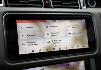 Подержанный автомобиль Land Rover Range Rover 2018 года (17 фото)