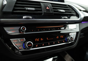 Подержанный автомобиль BMW X4 2019 года (17 фото)