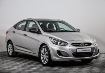 Подержанный автомобиль Hyundai Solaris Sedan 2013 года (3 фото)