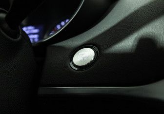 Подержанный автомобиль Kia Stinger 2018 года (24 фото)