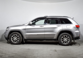 Подержанный автомобиль Jeep Grand Cherokee 2013 года (8 фото)