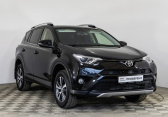 Подержанный автомобиль Toyota RAV4 2016 года (3 фото)