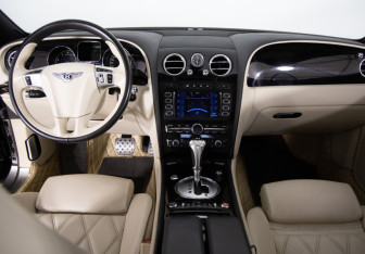 Подержанный автомобиль Bentley Continental GT Coupe 2008 года (10 фото)