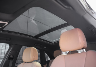 Подержанный автомобиль Porsche Macan 2020 года (32 фото)
