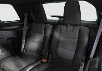 Подержанный автомобиль Ford Explorer 2013 года (13 фото)