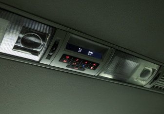 Подержанный автомобиль Volkswagen Caravelle 2019 года (19 фото)