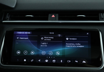 Подержанный автомобиль Land Rover Range Rover Velar 2019 года (12 фото)