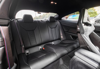 Подержанный автомобиль BMW M4 Coupe 2022 года (15 фото)