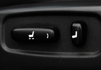 Подержанный автомобиль Mitsubishi L200 2022 года (19 фото)