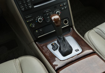 Подержанный автомобиль Volvo XC90 2012 года (22 фото)