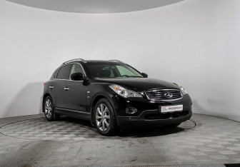 Подержанный автомобиль Infiniti QX50 2013 года (3 фото)