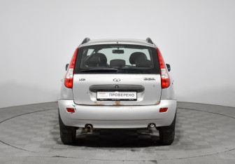 Подержанный автомобиль LADA (ВАЗ) Kalina Hatchback 2011 года (6 фото)