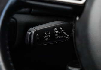 Подержанный автомобиль Audi A6 allroad 2013 года (18 фото)