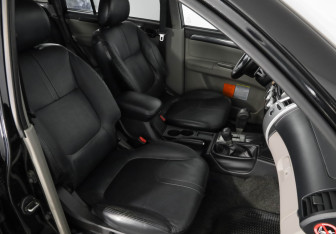 Подержанный автомобиль Mitsubishi Pajero Sport 2015 года (21 фото)