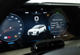 Подержанный автомобиль Jaecoo J8 2024 года (12 фото)