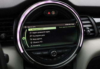 Подержанный автомобиль MINI Hatch 2019 года (19 фото)