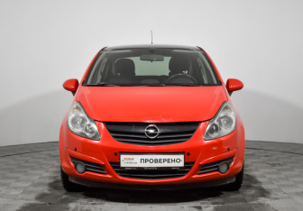 Подержанный автомобиль Opel Corsa 2010 года (2 фото)