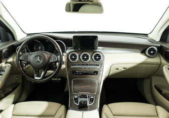 Подержанный автомобиль Mercedes-Benz GLC Coupe 2016 года (13 фото)