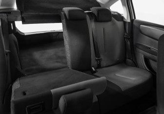 Подержанный автомобиль Citroen C4 Hatchback 2011 года (19 фото)