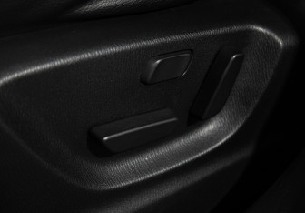 Подержанный автомобиль Mazda CX-5 2012 года (18 фото)