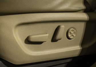 Подержанный автомобиль Kia Carnival 2019 года (24 фото)