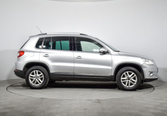 Подержанный автомобиль Volkswagen Tiguan 2011 года (4 фото)