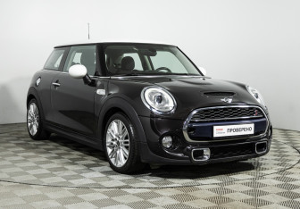 Подержанный автомобиль MINI Hatch 2015 года (3 фото)