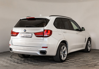 Подержанный автомобиль BMW X5 2017 года (5 фото)
