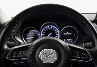 Подержанный автомобиль Mazda CX-5 2019 года (15 фото)