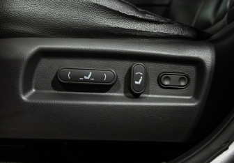 Подержанный автомобиль Hyundai Santa Fe 2011 года (18 фото)
