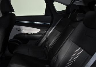 Подержанный автомобиль Hyundai Tucson 2023 года (12 фото)
