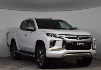 Новый Mitsubishi L200 2024 (3 фото)