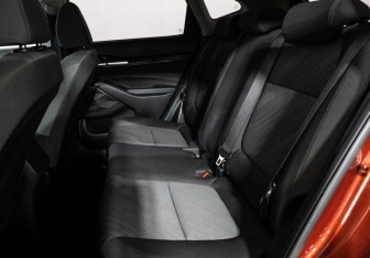 Подержанный автомобиль Kia Seltos 2020 года (10 фото)