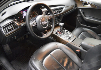 Подержанный автомобиль Audi A6 Sedan 2012 года (10 фото)