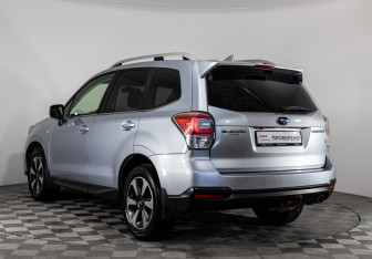 Подержанный автомобиль Subaru Forester Suv 2016 года (6 фото)