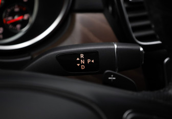 Подержанный автомобиль Mercedes-Benz GLE 2016 года (12 фото)