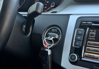 Подержанный автомобиль Volkswagen Passat CC 2011 года (13 фото)