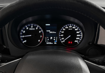 Подержанный автомобиль Mitsubishi Outlander 2016 года (17 фото)