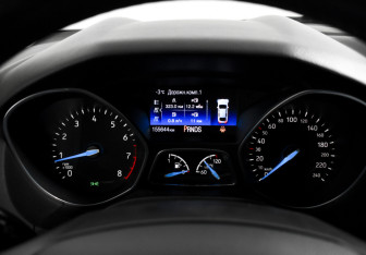 Подержанный автомобиль Ford Focus Sedan 2017 года (21 фото)