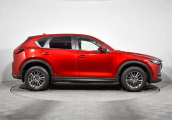 Подержанный автомобиль Mazda CX-5 2017 года (4 фото)
