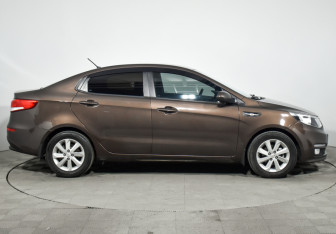 Подержанный автомобиль Kia Rio Sedan 2016 года (4 фото)