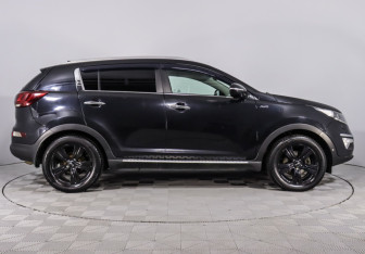 Подержанный автомобиль Kia Sportage 2014 года (4 фото)