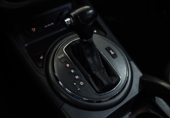 Подержанный автомобиль Kia Sportage 2011 года (14 фото)