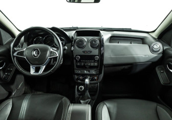 Подержанный автомобиль Renault Duster 2019 года (13 фото)