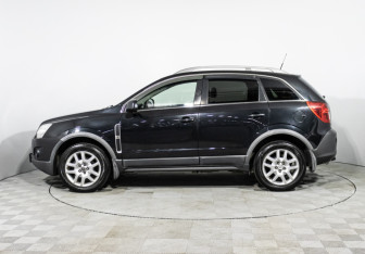 Подержанный автомобиль Opel Antara 2012 года (8 фото)