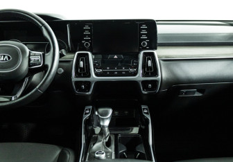 Подержанный автомобиль Kia Sorento 2020 года (14 фото)